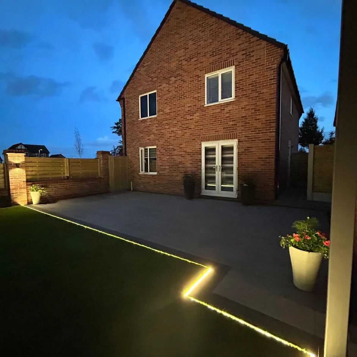 smart garden lighting