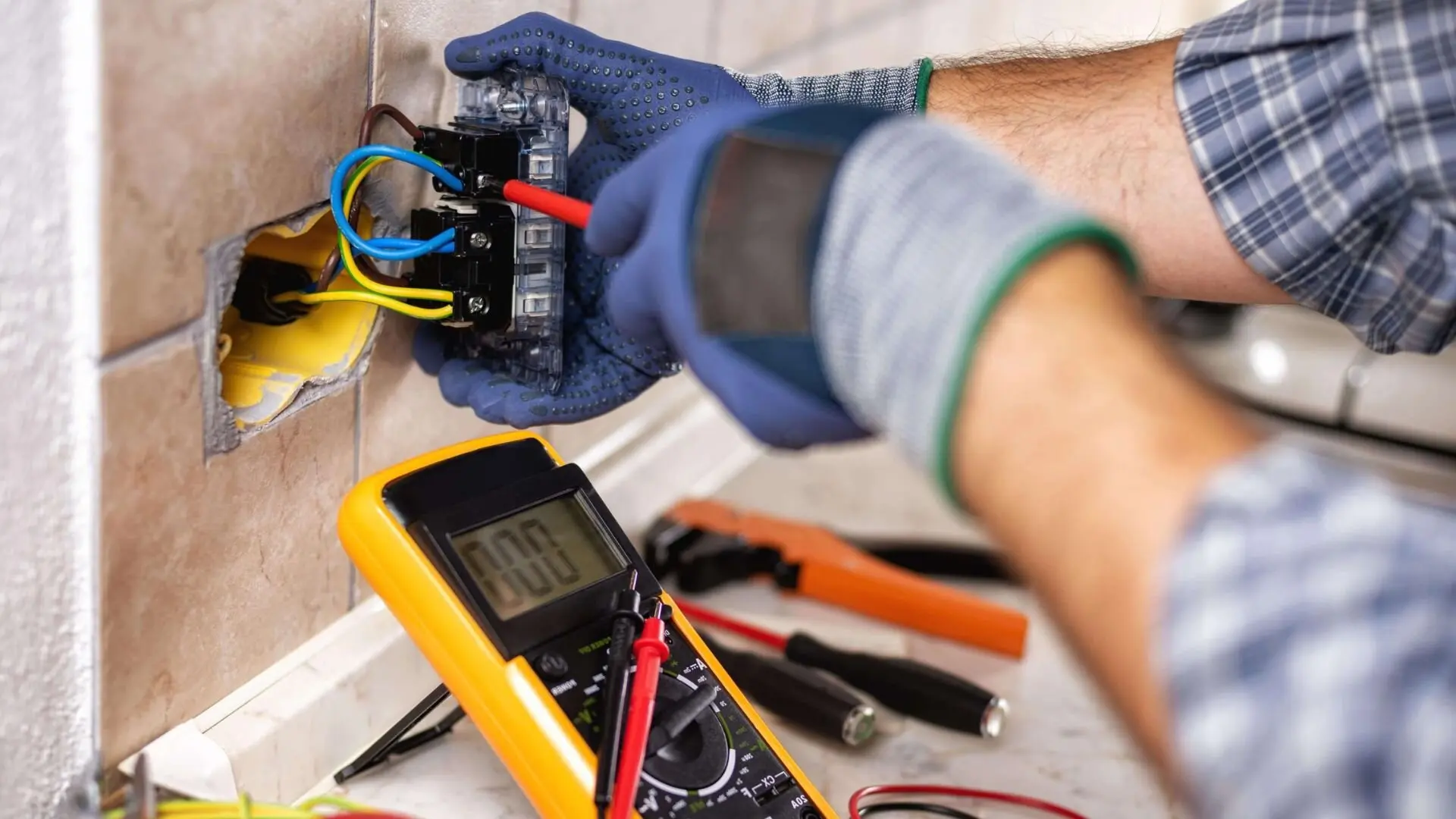 Electrician Services in Bolton